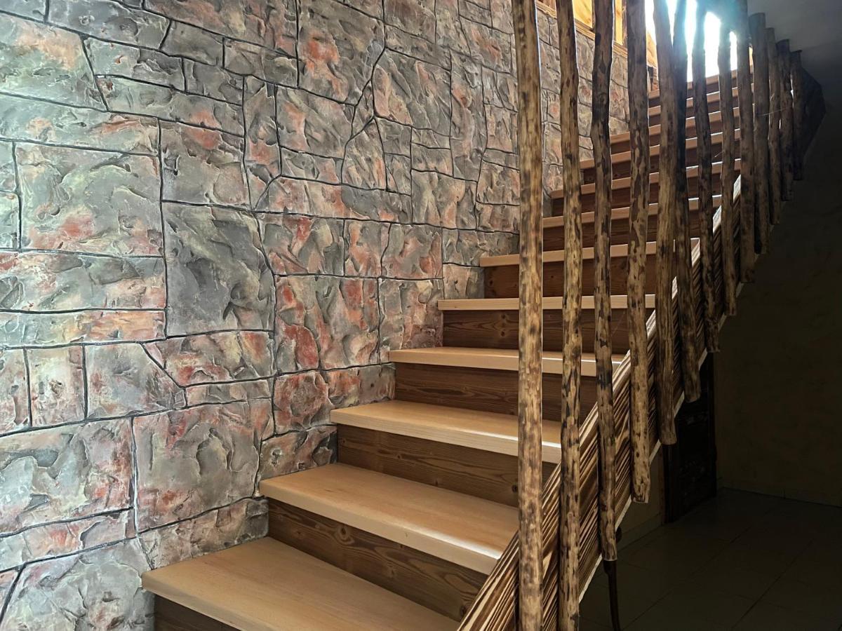 Vamis Hotel Gornji Petrovci Bagian luar foto
